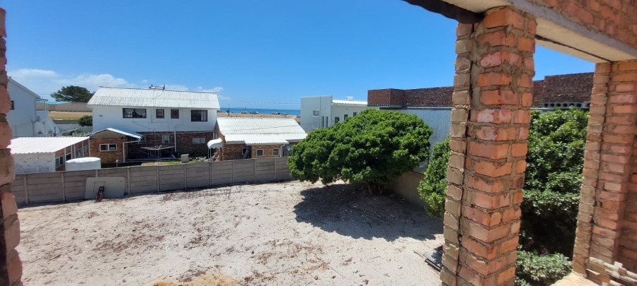 1 Bedroom Property for Sale in Struisbaai Western Cape